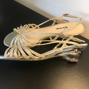 Womens' Glittery Gold Short Heels